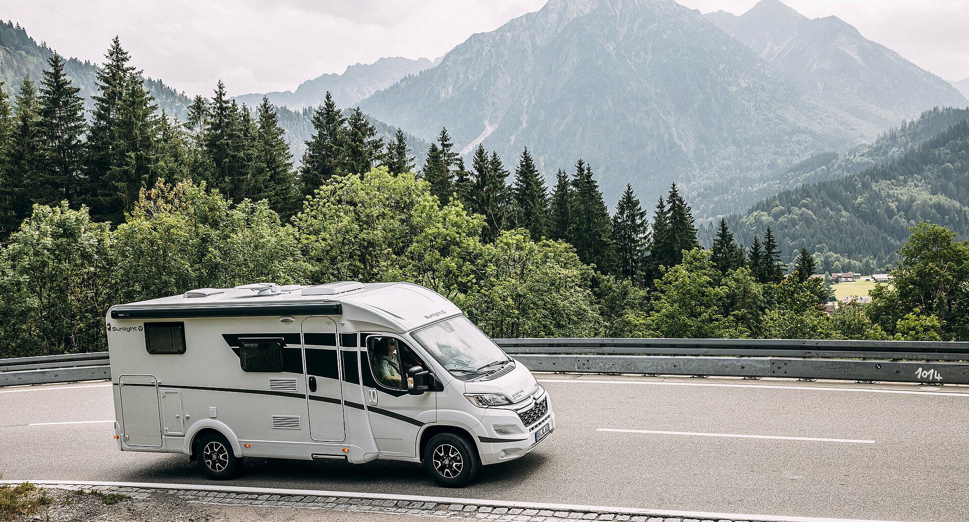 Sunlight VANS Adventure Edition 2023